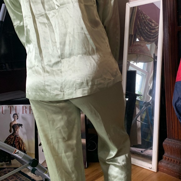 Vera Wang Satin Pajama Set - Picture 3 of 7